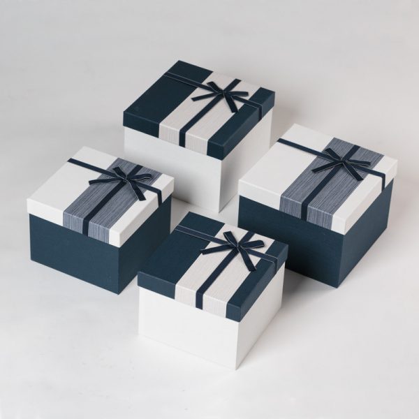 Striped bow gift box supplier (1)