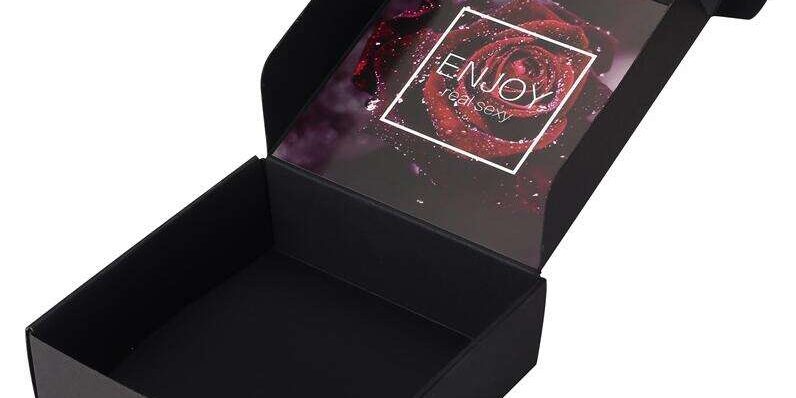 Custom black corrugated mailer boxes