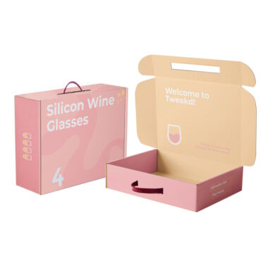 cardboard mailer box with self-sealing