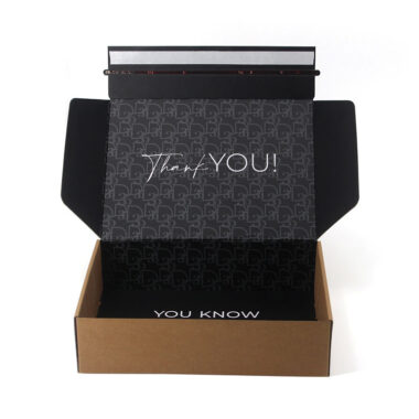 Custom kraft adhesive mailer box