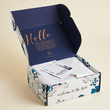 corrugated shoe box for postal shipping