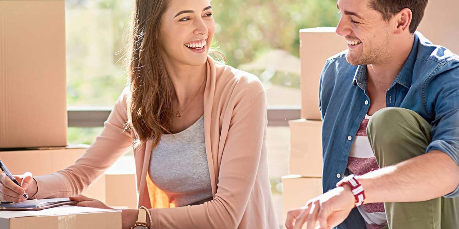 Medium corrugated shipping boxes