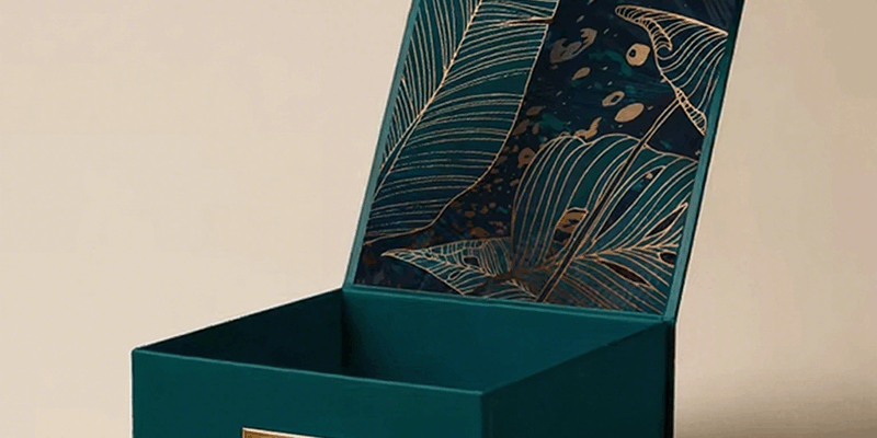 folding rigid cardboard gift box